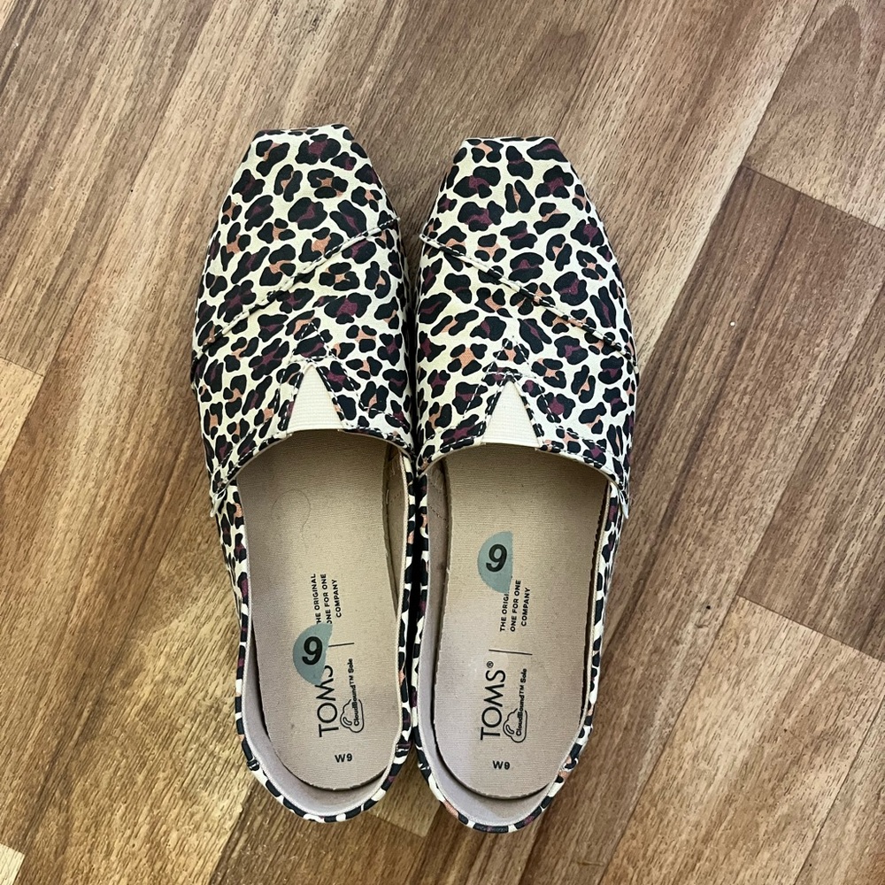 Cheetah print Tom shoes